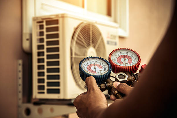 Professional Hvac Maintenance technician working in Mecca, CA